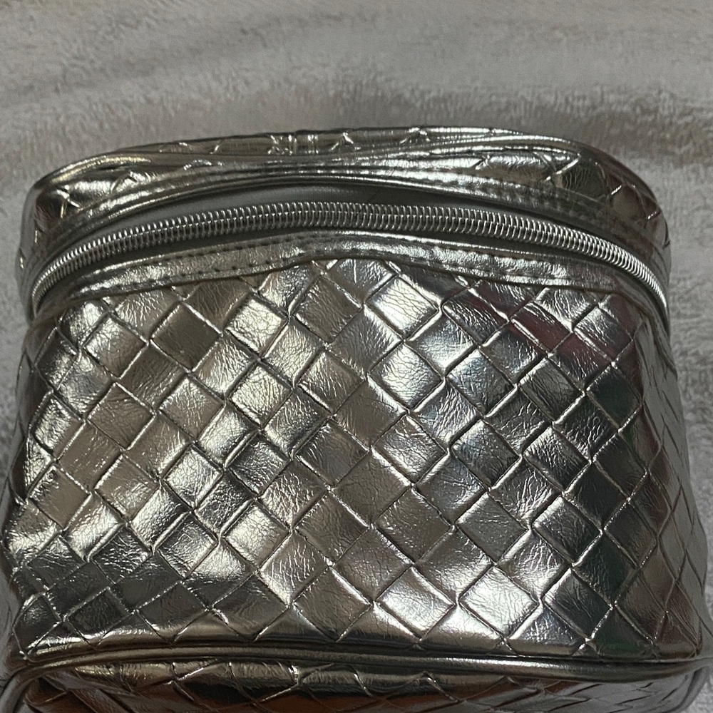 Bloomingdale's Metallic Silver Quilted Travel Pouch